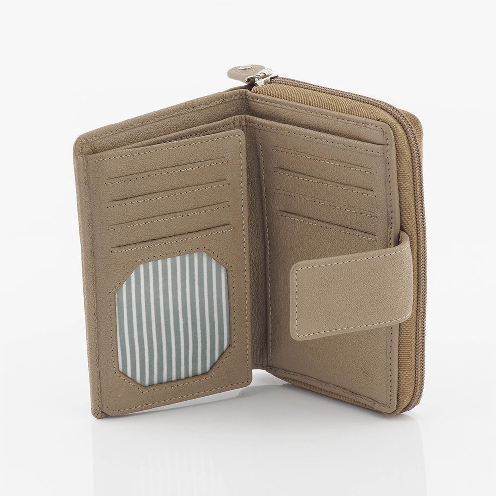 medium size womens wallet